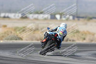 media/Oct-30-2025-Racers Edge (Thu) [[dabbdaf680]]/3-B Group/Session 1 (Turn 5)/